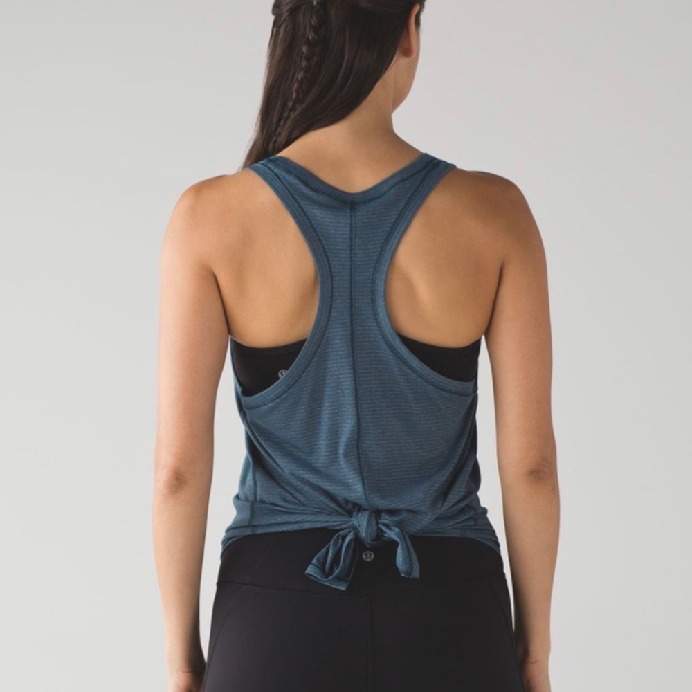 Lululemon Tie It Up Tank (lot)